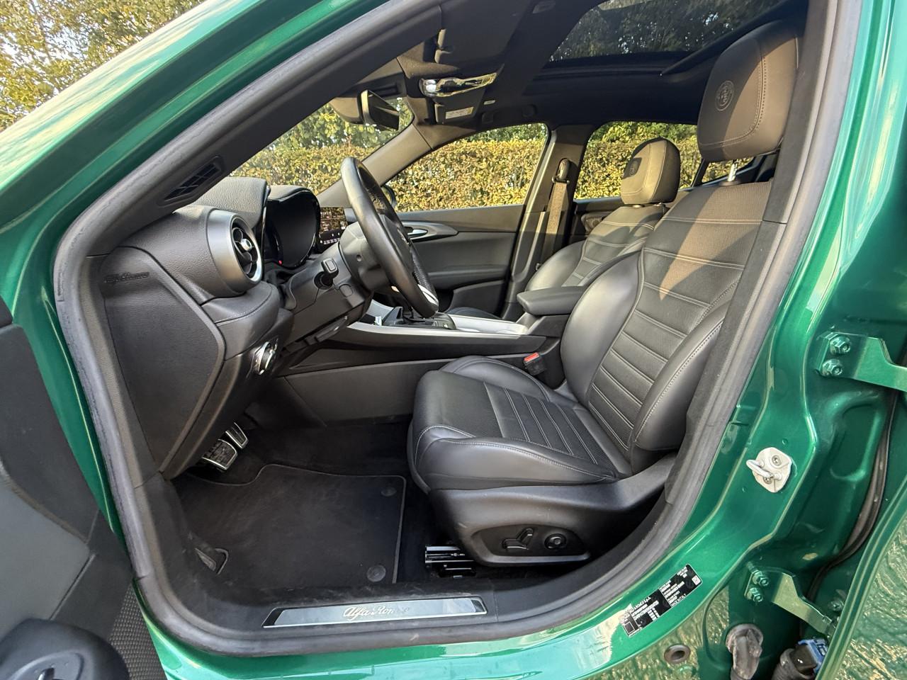 Alfa Romeo Tonale - 1.3T PHEV Edizione Speciale Q4 | Verde Montreal| Pano