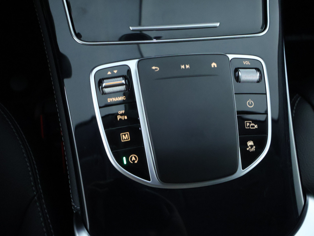 Mercedes-Benz Glc 200 business solution limited | trekhaak | stoelverwarmin
