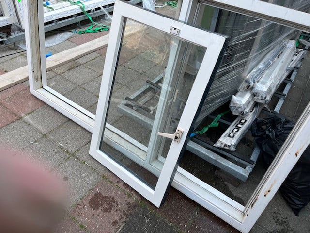 Houten kozijnen hardhout merbau bijna voor niets