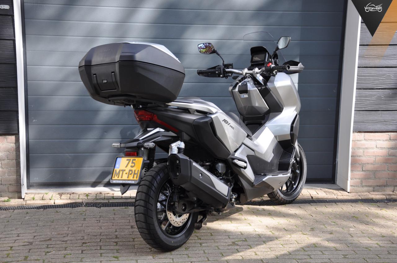 Honda ADV 350