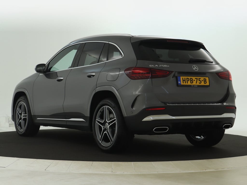 Mercedes-Benz Gla-klasse 250 e amg face lift plug-in hybride | amg line | s