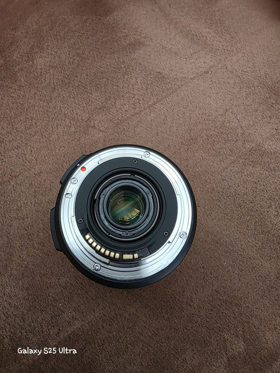 Sigma 18-250 mm F3.5-6.3  DC MACRO OS lens