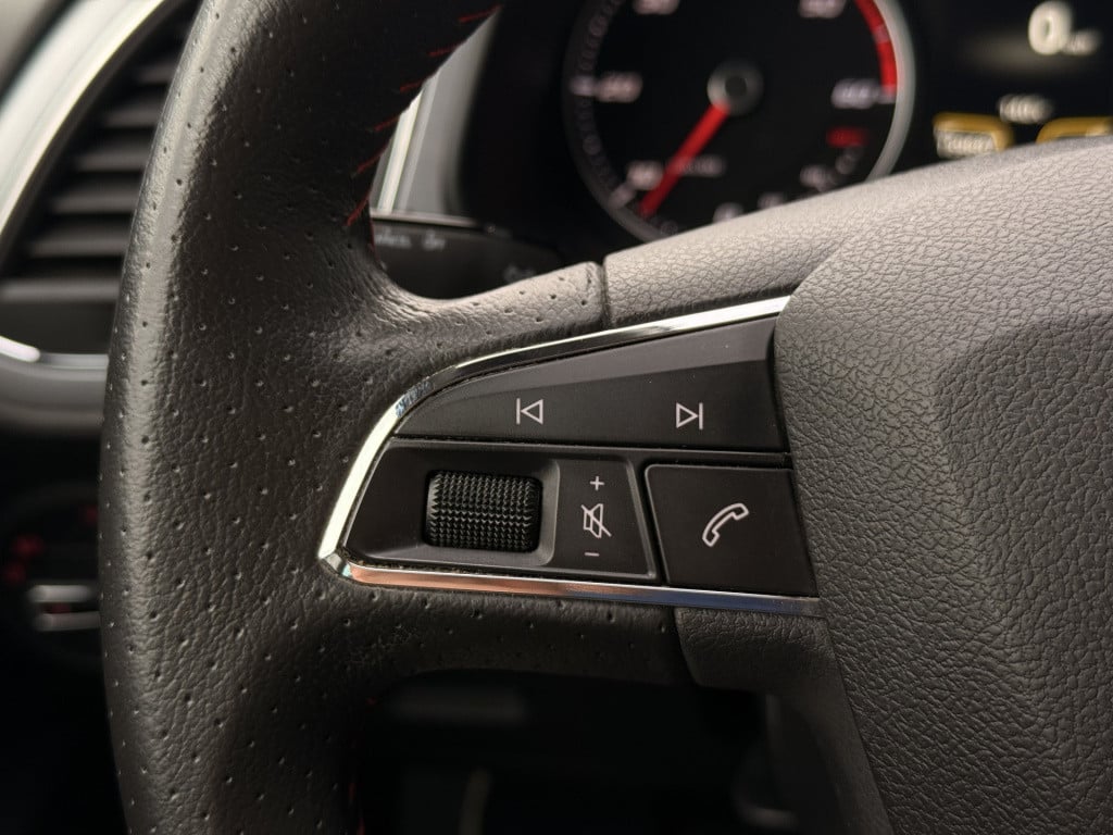 Seat Leon 2.0 tdi fr | led | navi | cruise | dab | stoelverwarming | blueto