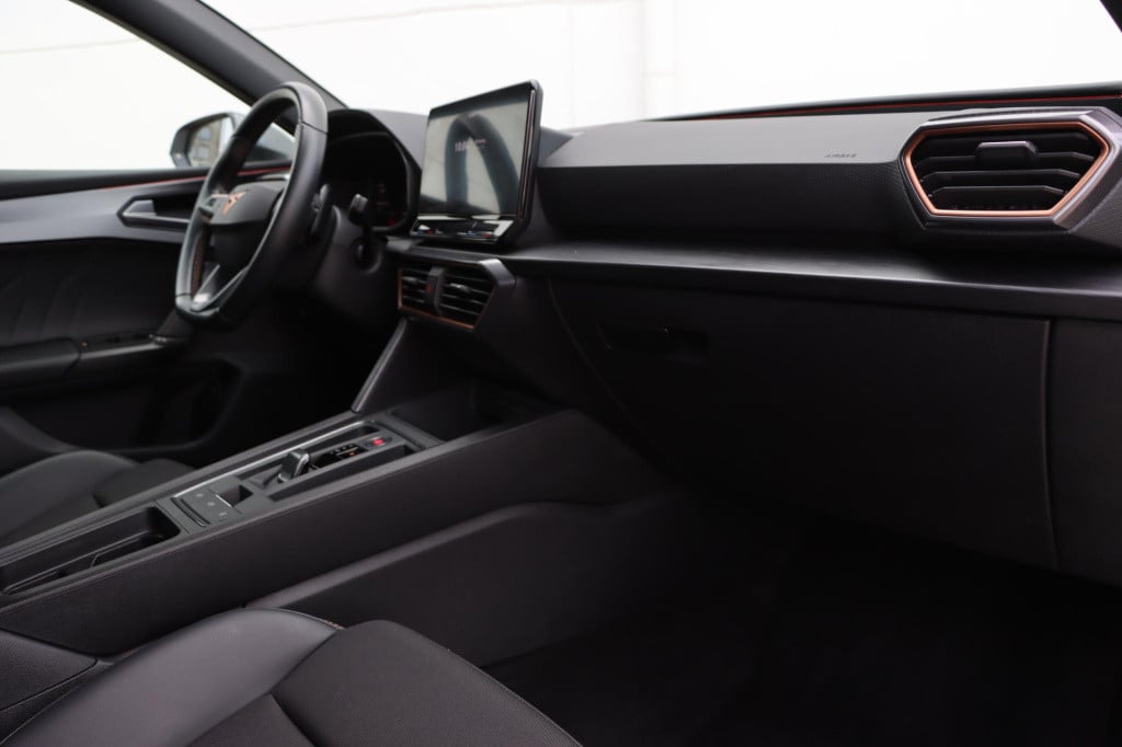 Cupra Leon Sportstourer 1.4 e-hybrid vz performance 245pk dsg6
