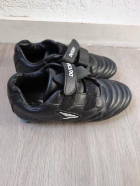 Voetbalschoenen mt 33 Dutchy klittenband gratis