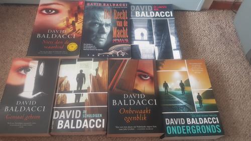 Partij moderne thrillers