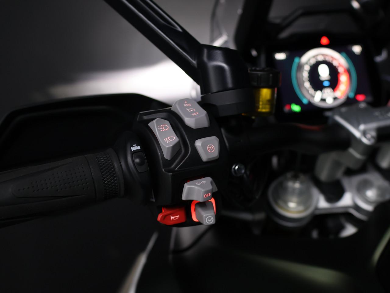 TIGER 1200 RALLY EXPLORER