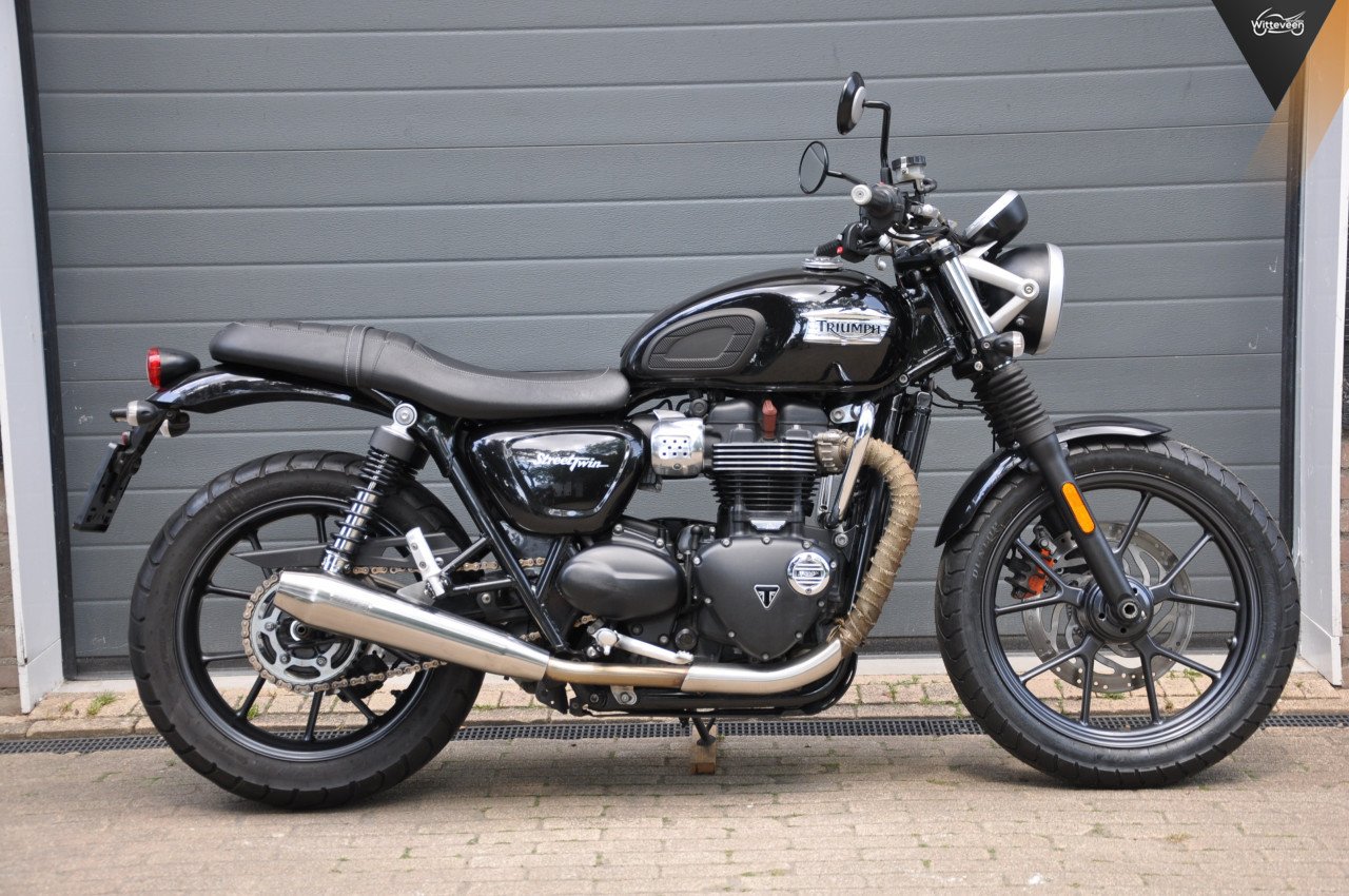 Triumph Street Twin 900