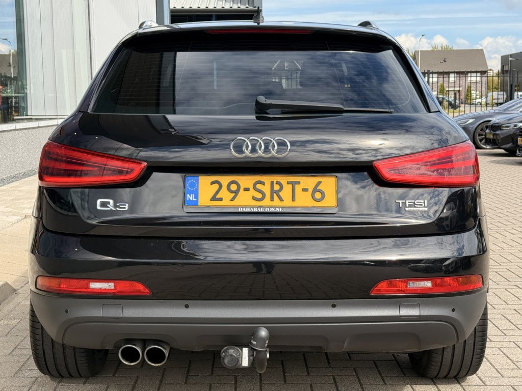 Audi Q3 2.0 tfsi quattro | afn trekhaal | stoelverwarming | half leder | pa