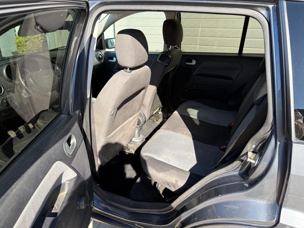 Ford Fusion 1.6-16v futura/174.000 nap/nwe koppeling/trekhaak/lichtmetaal/