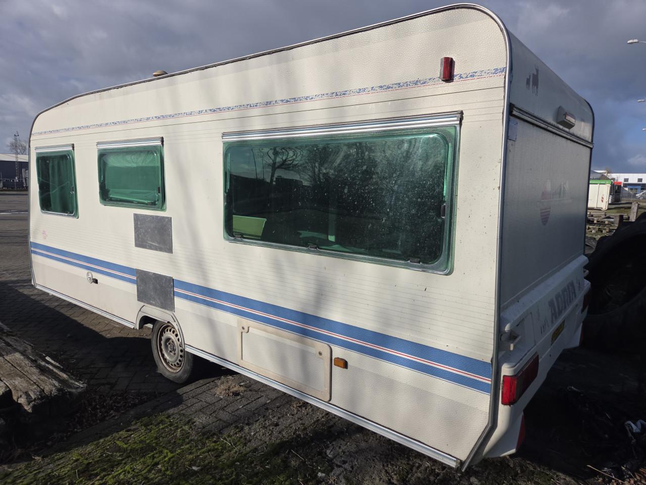 Adria unica 540 met voortent