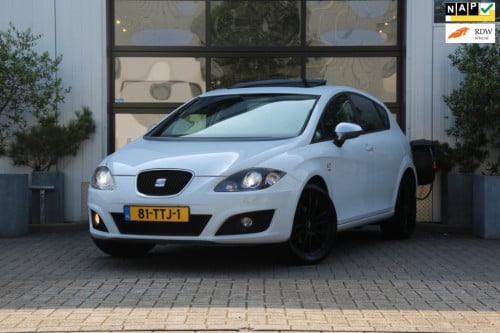 Seat Leon 1.2 tsi copa - leder - schuifkantel - trekhaak - xenon - pdc - na