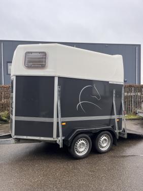 Paardentrailer
