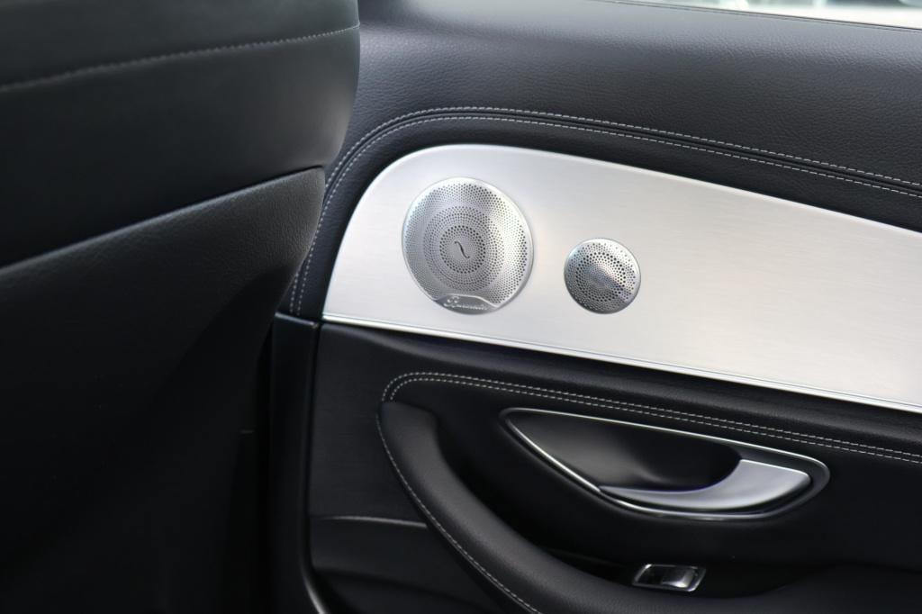Mercedes-Benz E-Klasse 200 business solution amg l panoramadak l burmester 
