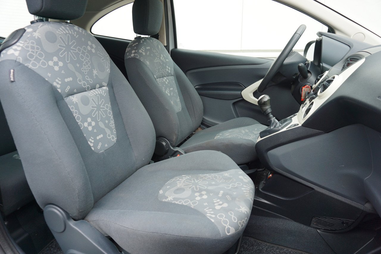 Ford Ka, 1.2 Cool&Sound - Airco / Elektr. ramen / NAP / Weinig KM!