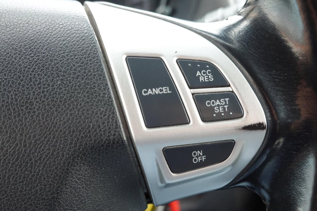Mitsubishi Outlander 2.0 intro edition