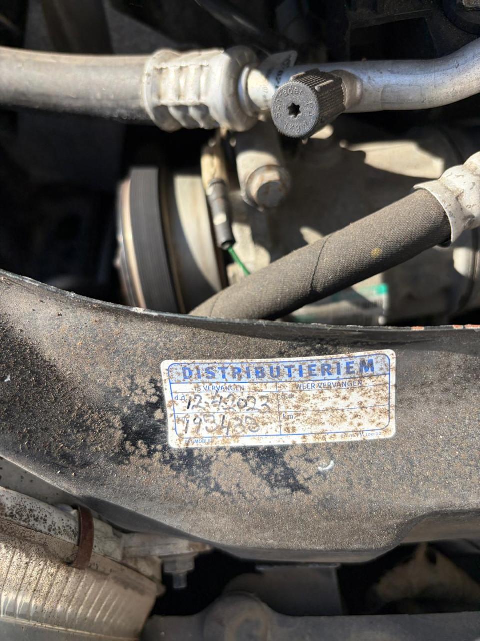 Renault Twingo 1.2- 16V Emotion (Nieuwe APK, koopje)