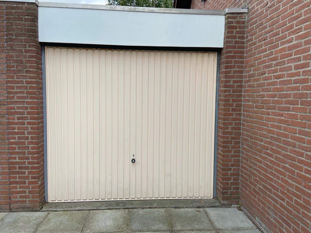 2x stalen garagedeur