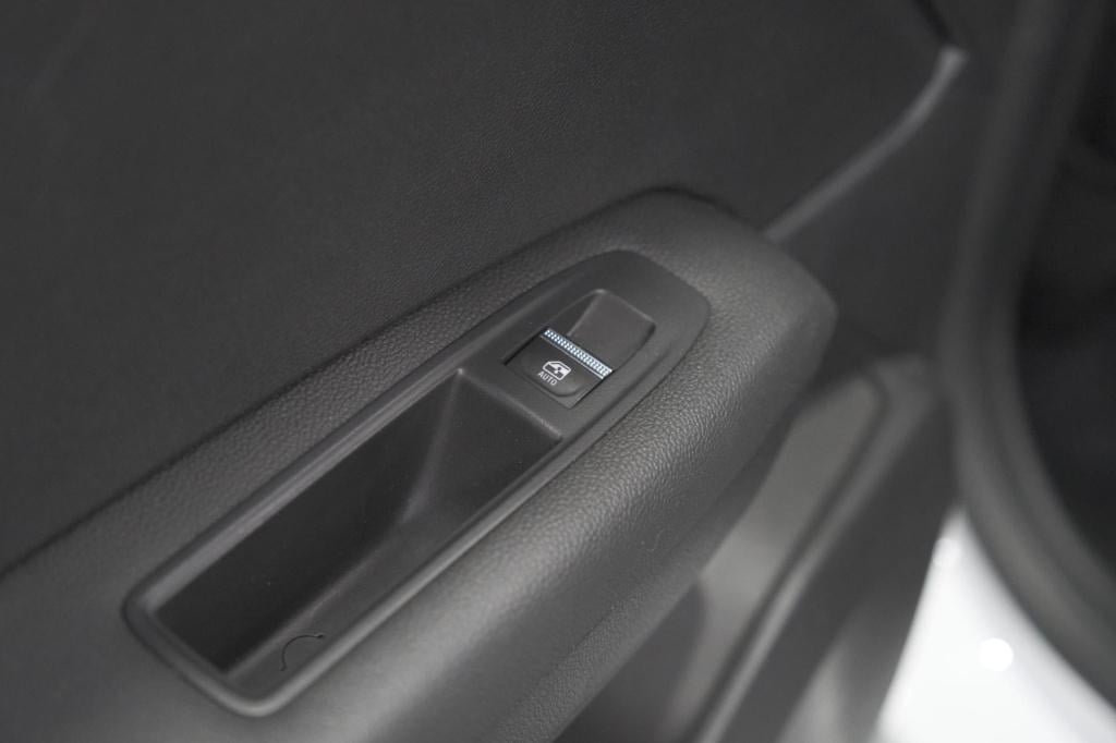 Renault Captur 1.6 e-tech hybrid 145 sl rive gauche | trekhaak | camera | a