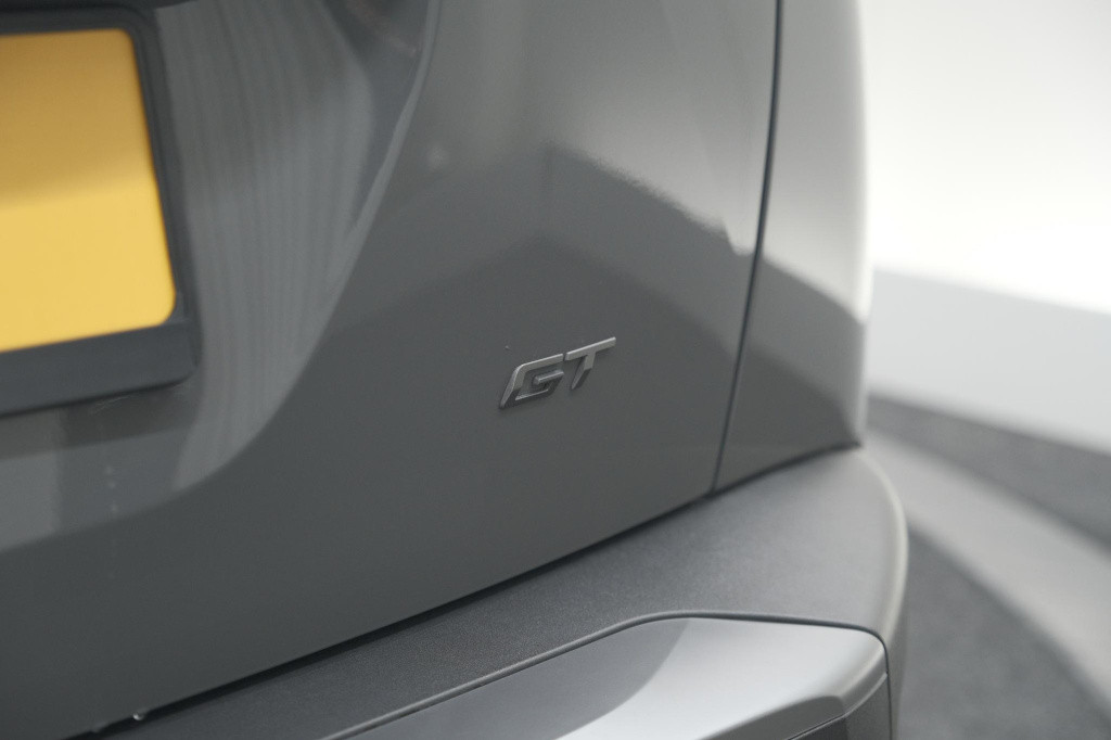 Peugeot 2008 puretech 130 eat8 gt | 360 camera | stoelmassage | adaptieve c