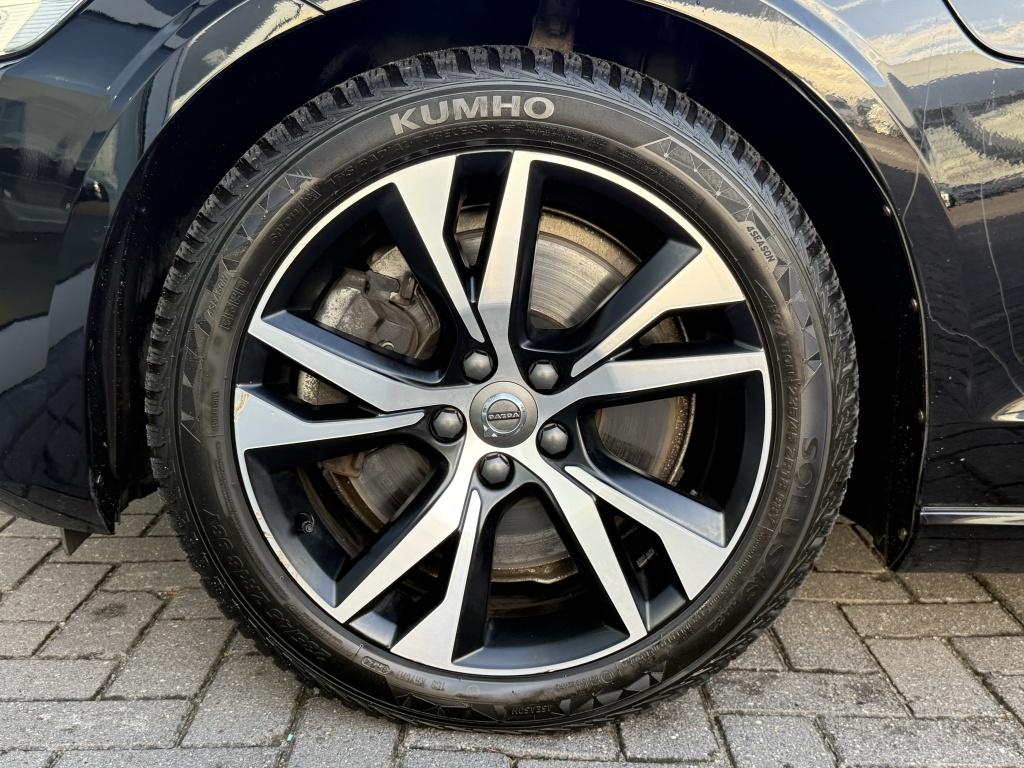 Volvo V60 t6 340pk recharge r-design| panodak| adap.cruise| trekhaak| 360c