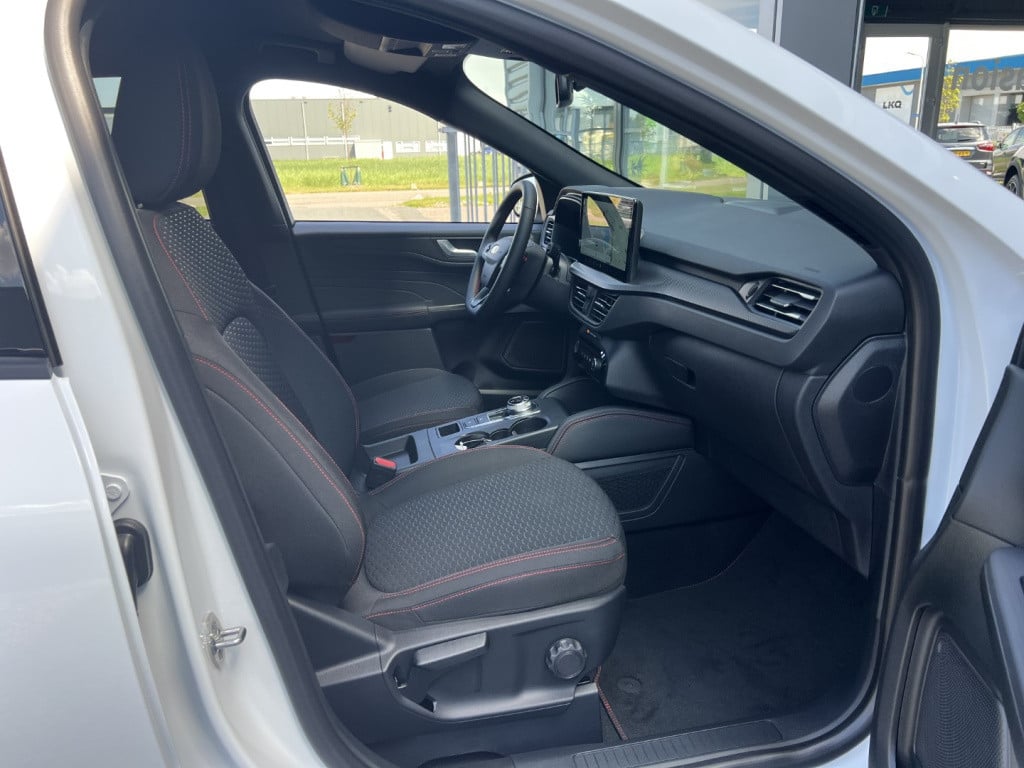 Ford Kuga 2.5 plug in hybrid 243pk e-cvt st-line