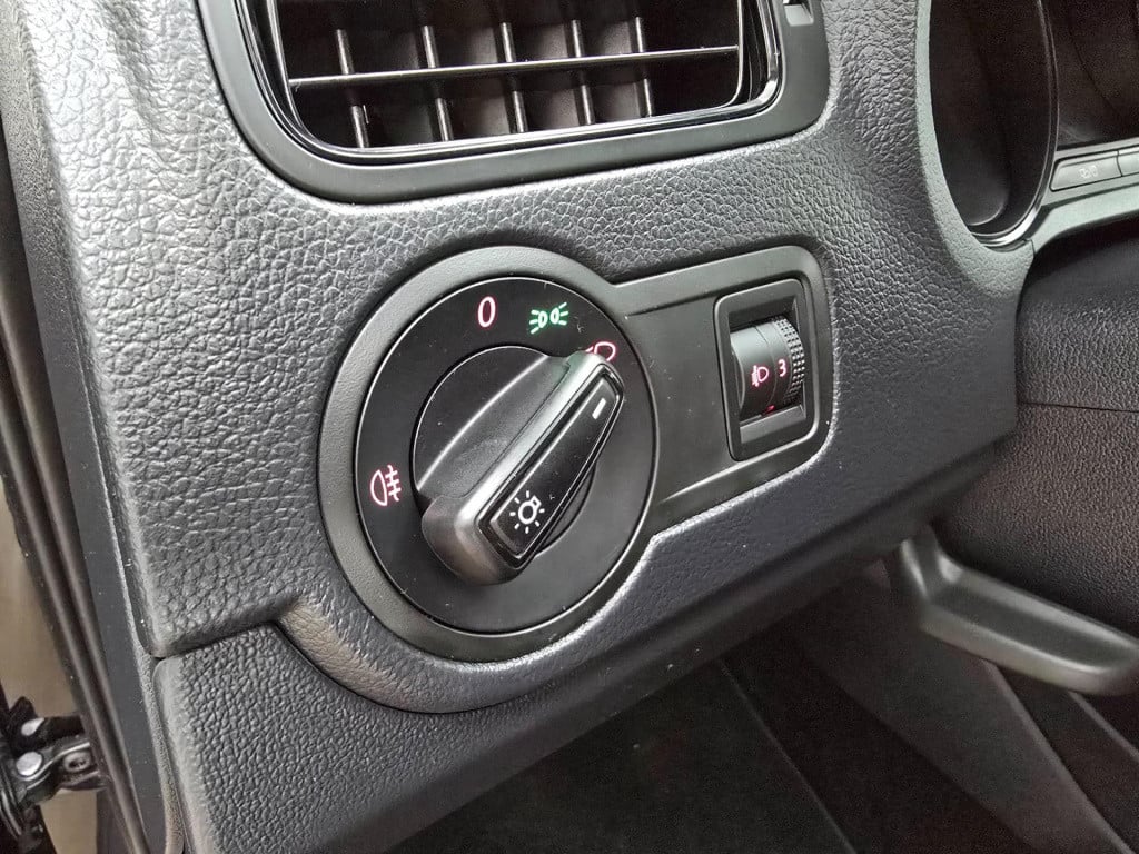 Volkswagen Polo occasion 1.0 business r met sportvelgen en bluetooth connec
