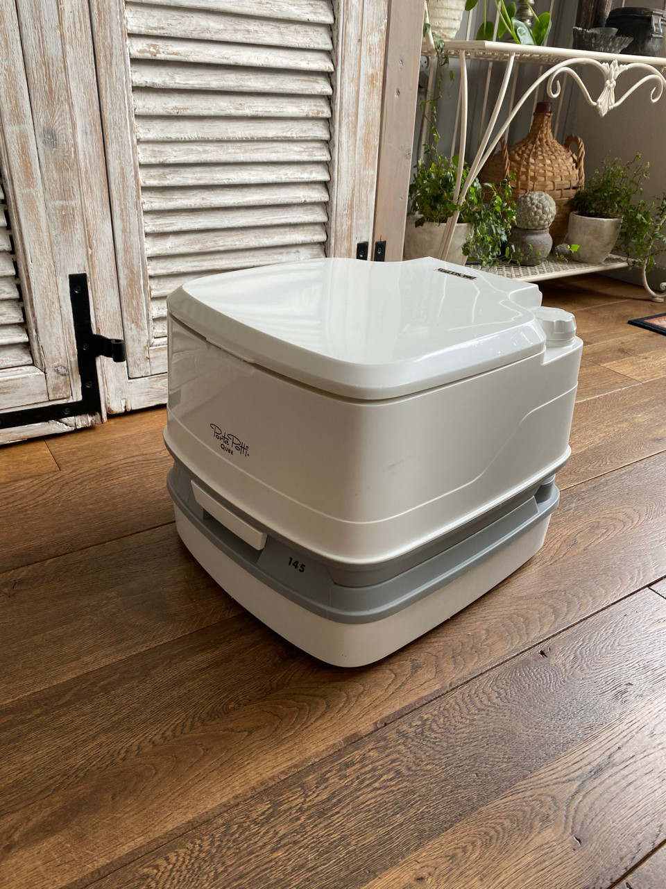 Porta potti 145