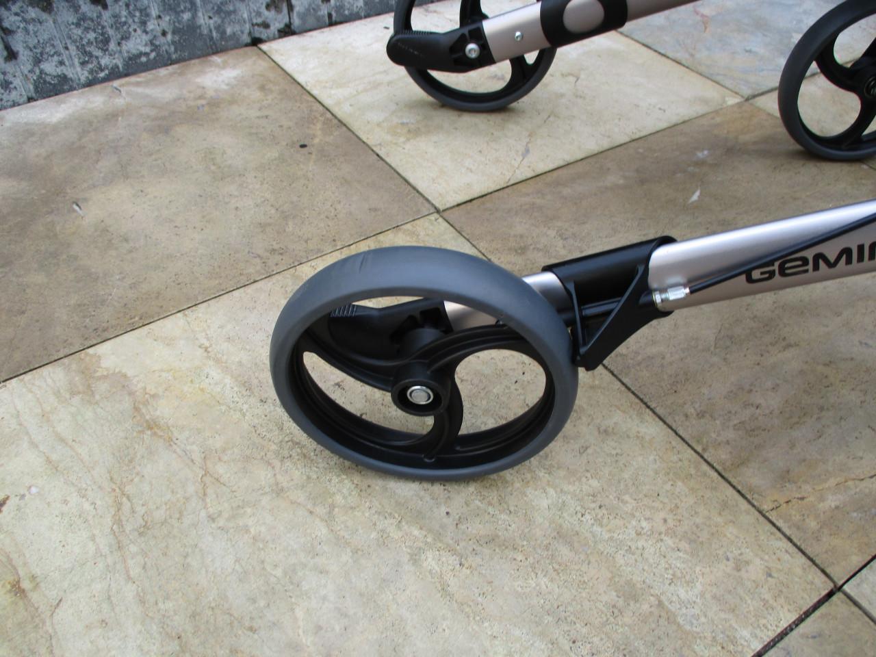 Zgan Gemino 30 opvouwbare lichtgewicht rollator met ....