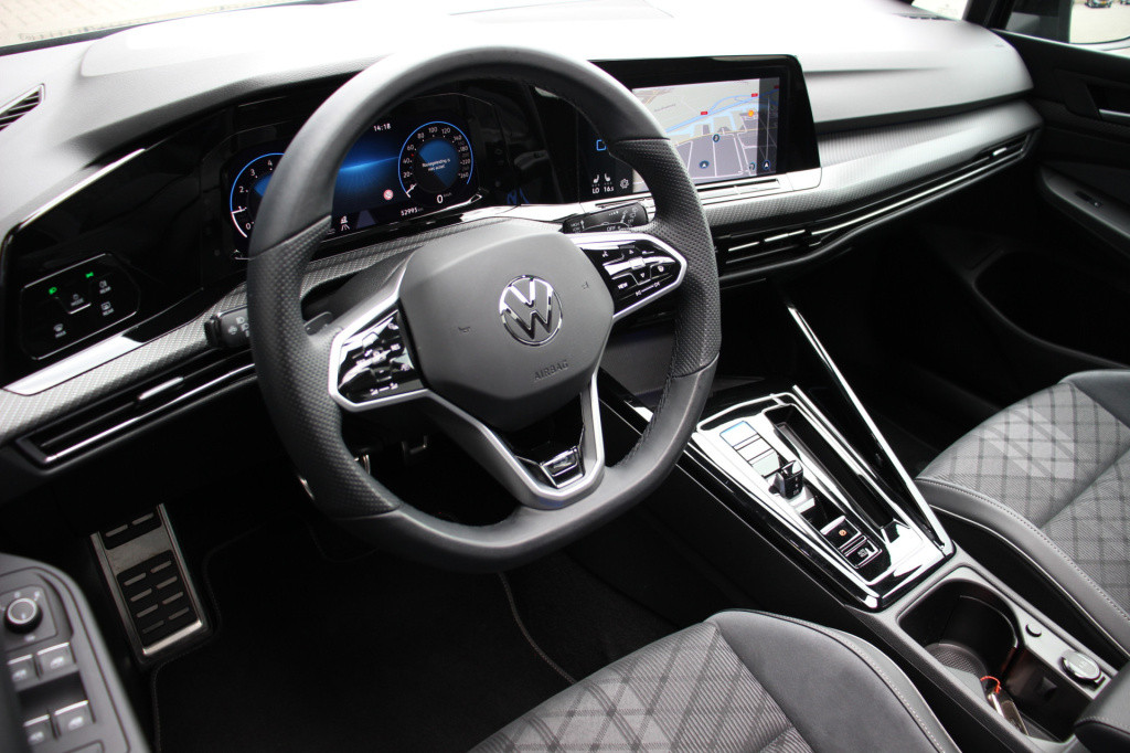 Volkswagen Golf 1.5 etsi r-line business | acc | pano. | camera | dab | sfe
