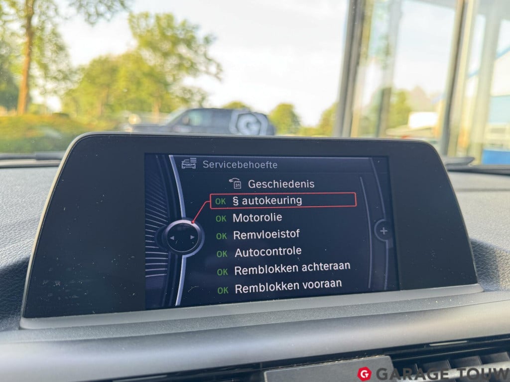 BMW 1 Serie 118i business+ sport xenon, afn. trekh. nl. auto