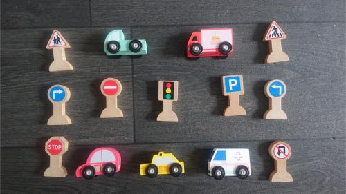 Houten speel set verkeer 14-delig