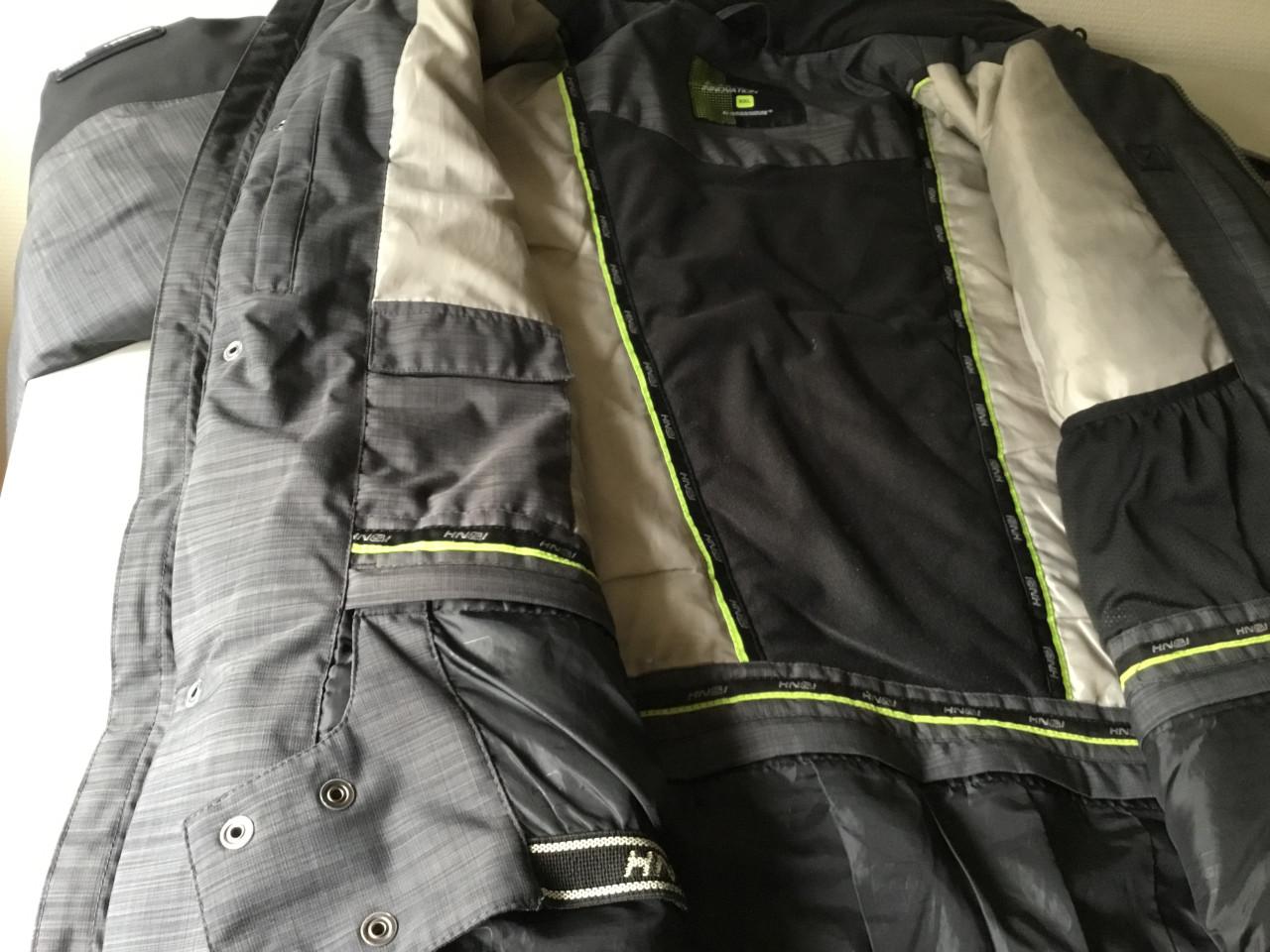 Ski- Jack.   Human Nature.  Maat XXL