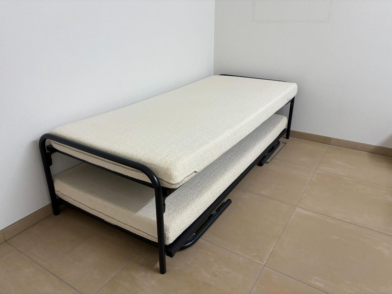 Logeerbed AVEK twin met onderschuifbed