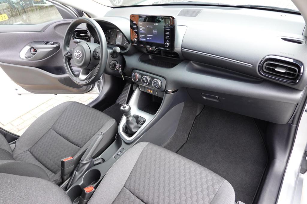 Toyota Yaris 1.5 vvt-i active