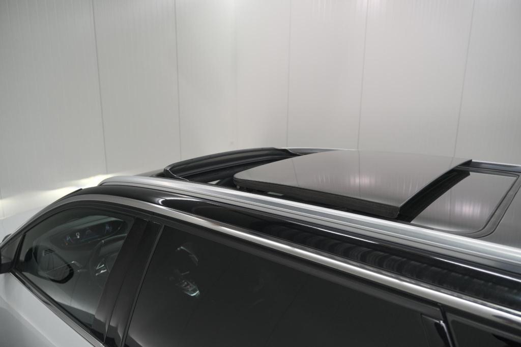 Peugeot 5008 puretech 130 eat8 gt-line | schuif-/kanteldak | trekhaak | ele