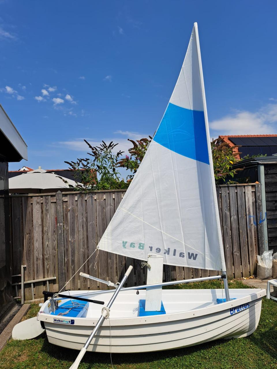 Walker bay 8 zeil bootje