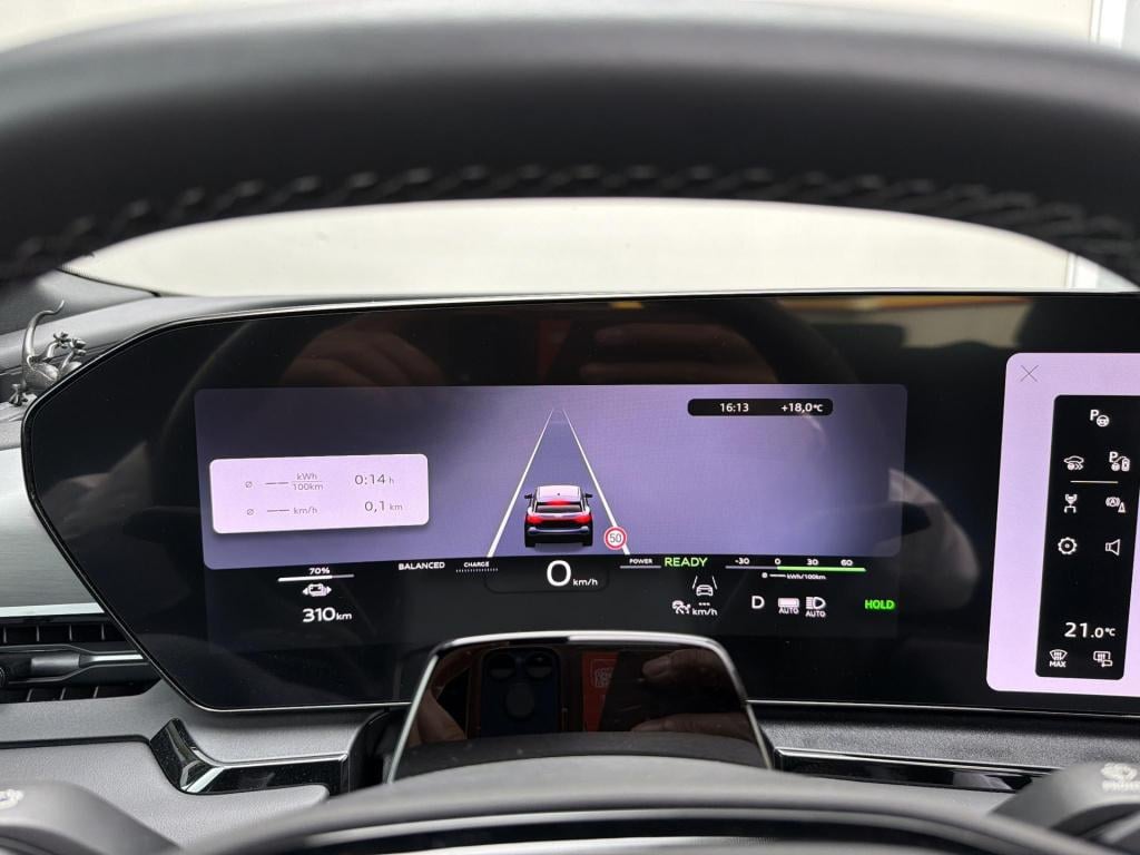 Audi Q6 E-tron s edition performance 100 kwh |pano|tr.haak|b&o|oled|bijrijd