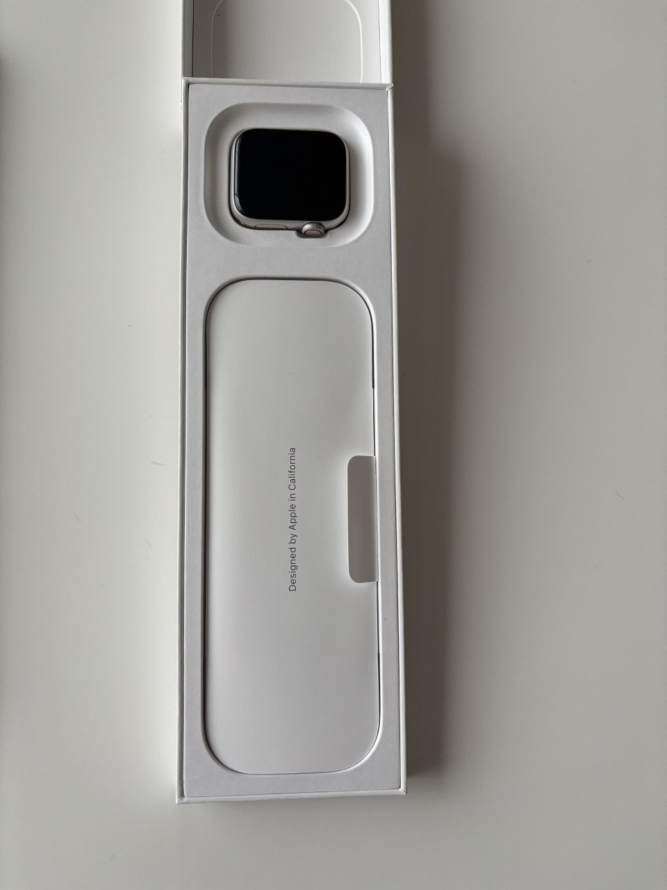 Apple Watch SE 40 mm tweede generatie uit 2024 cellular kleur starlight