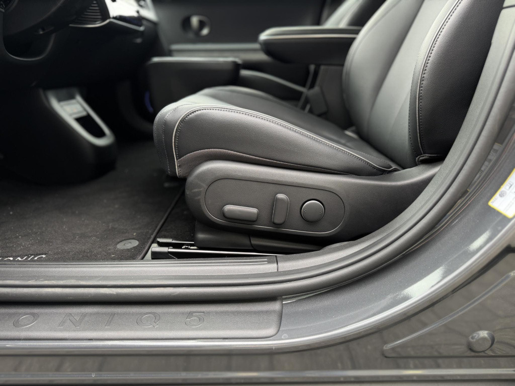 Hyundai Ioniq 5 connect+ 84 kwh nieuw model + 20'' velgen