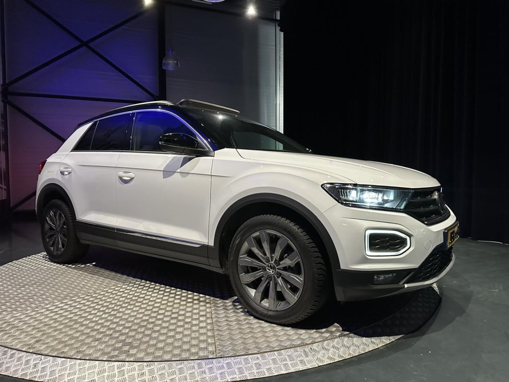 Volkswagen T-roc 1.5 tsi sport *pano*acc*camera*