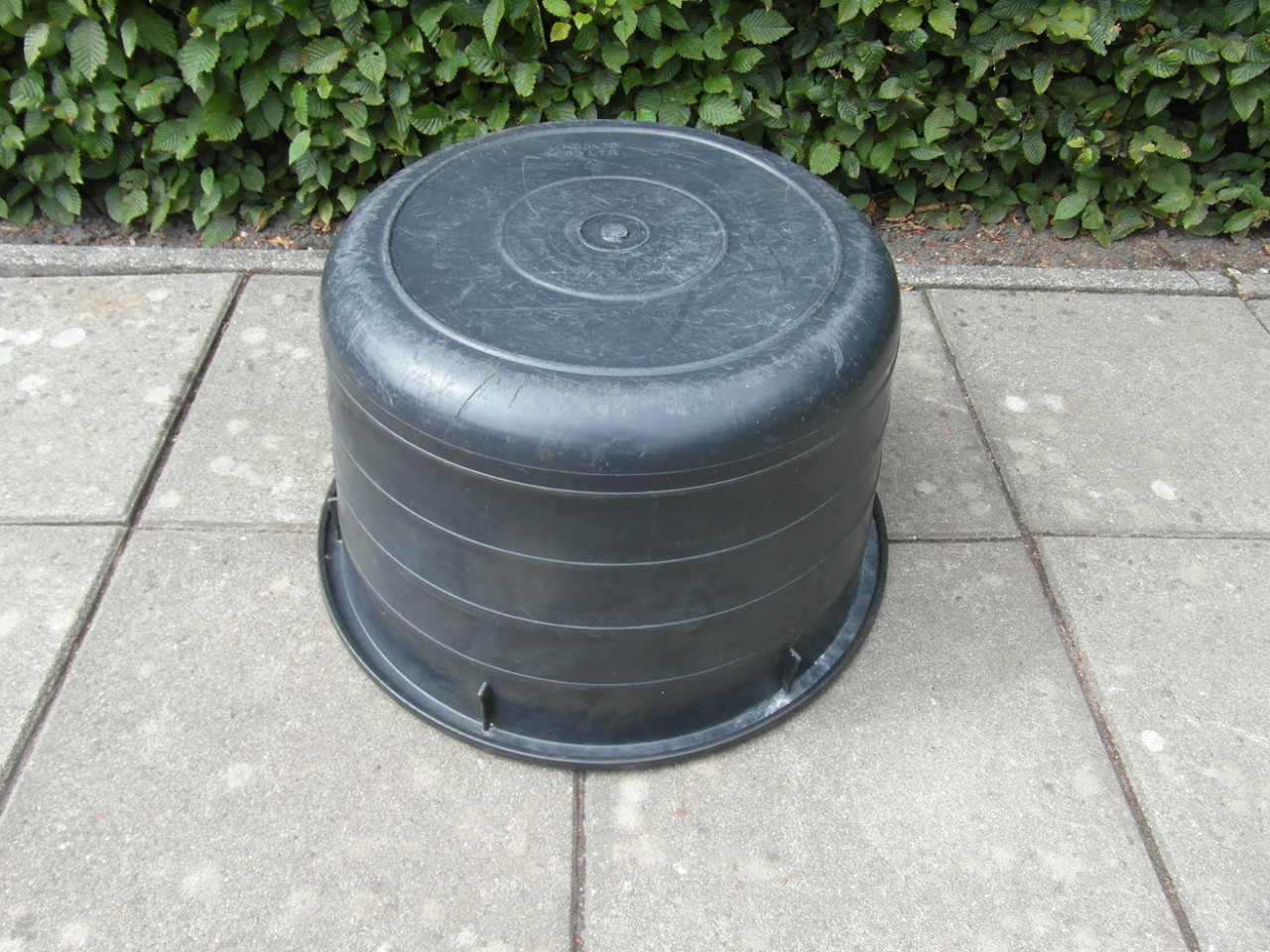 Speciekuip 85 liter Zwart.