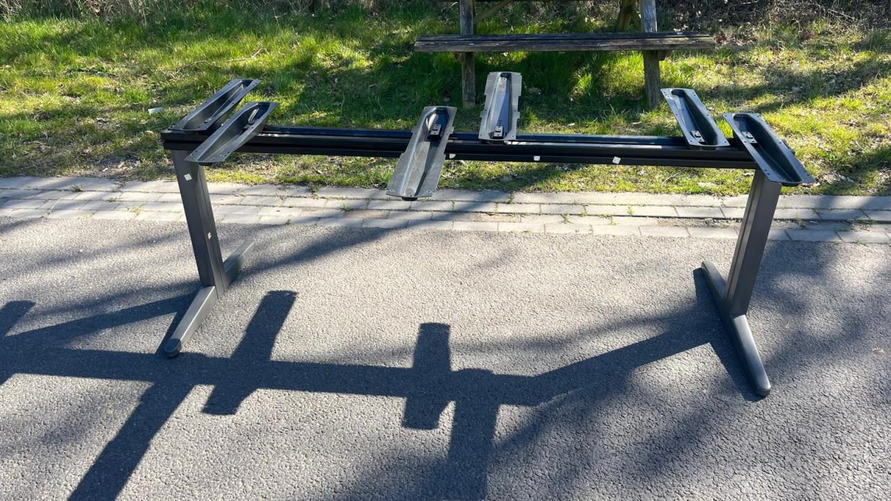 Ovale vergadertafel