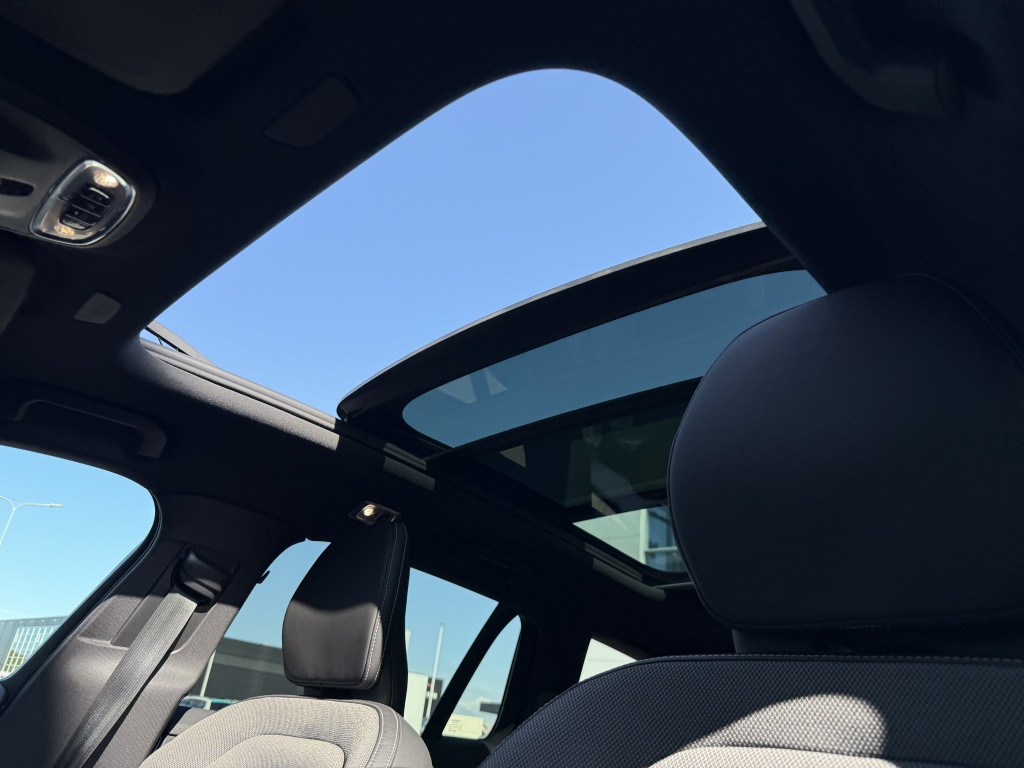 Volvo V60 v60 t6 340pk r-design| panodak| adap.cruise| 360camera| hud| key