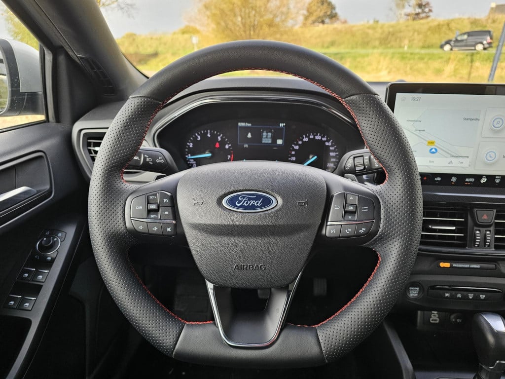 Ford Focus wagon 1.0 ecoboost hybrid titanium style