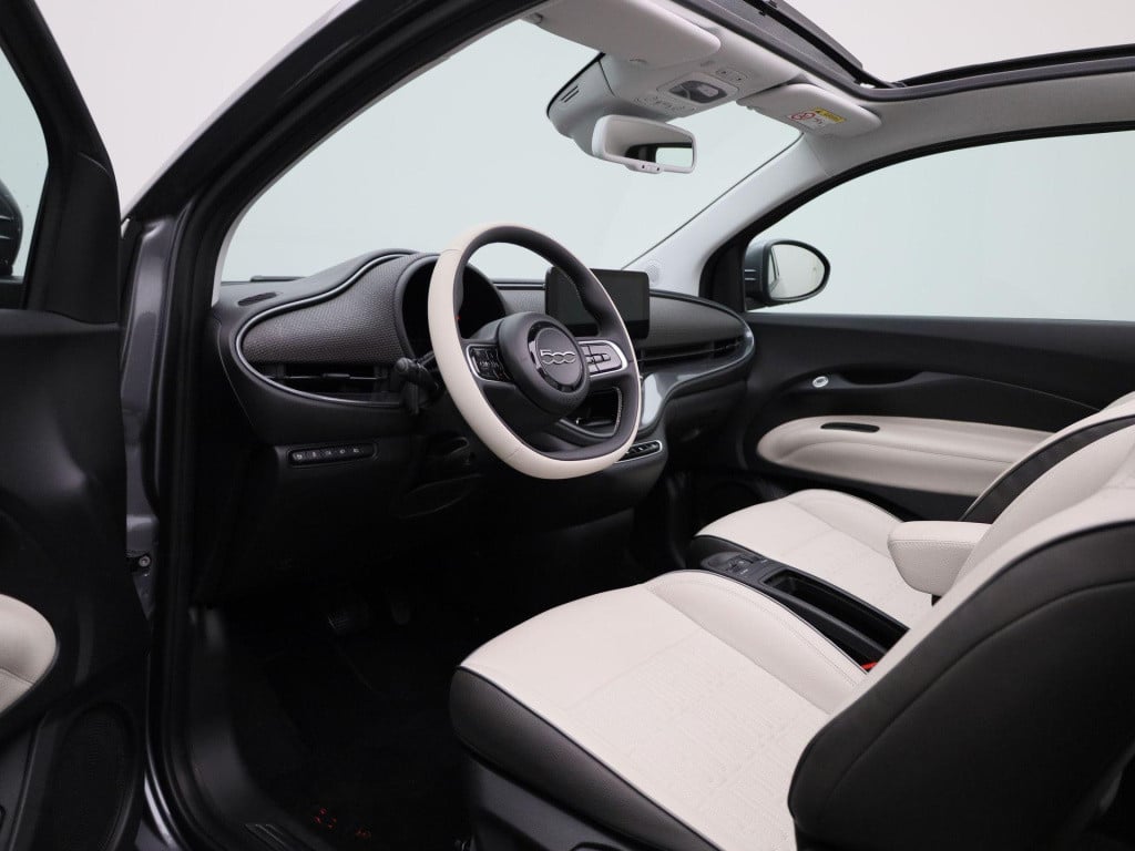 Fiat 500e c la prima 42 kwh