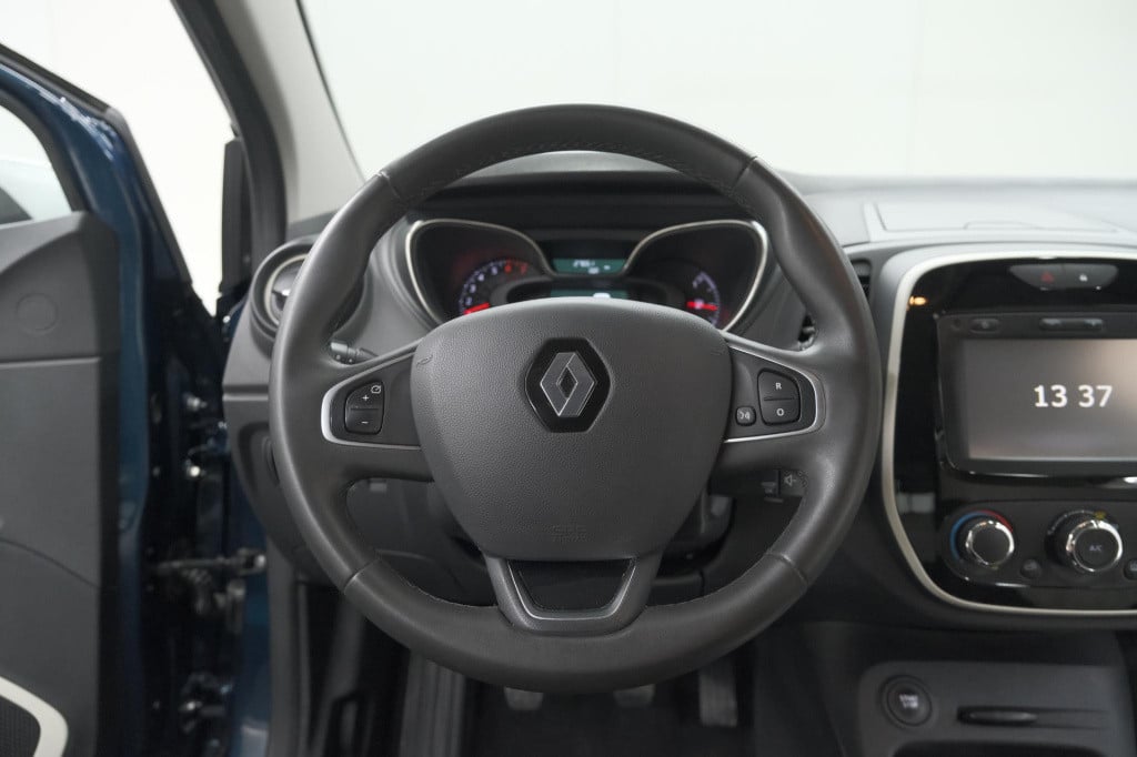 Renault Captur tce 90 limited | navigatie | parkeersensoren | trekhaak