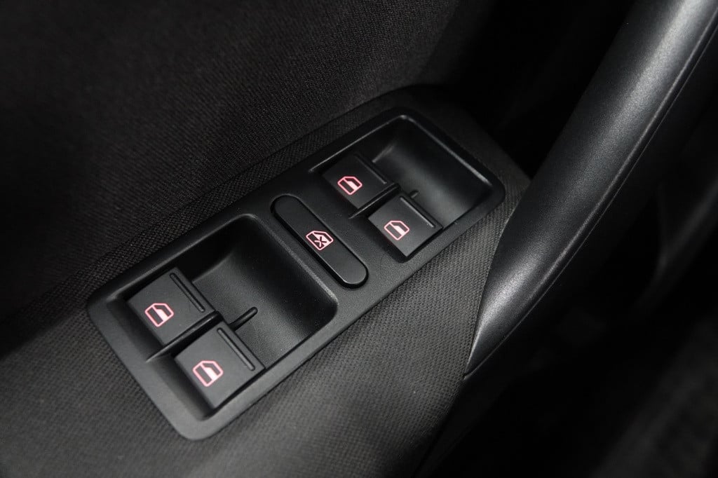 Volkswagen Polo r-line 1.2 tsi | lesauto |