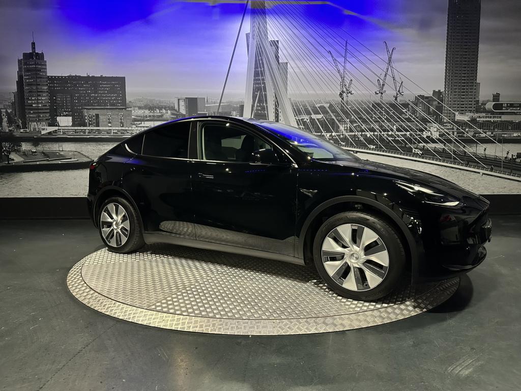 Tesla Model Y rwd 58 kwh *origineel nl*trekhaak*pano*