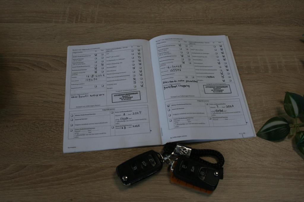 Volkswagen Golf 1.4 tsi highline / cruise / climate control / trekhaak